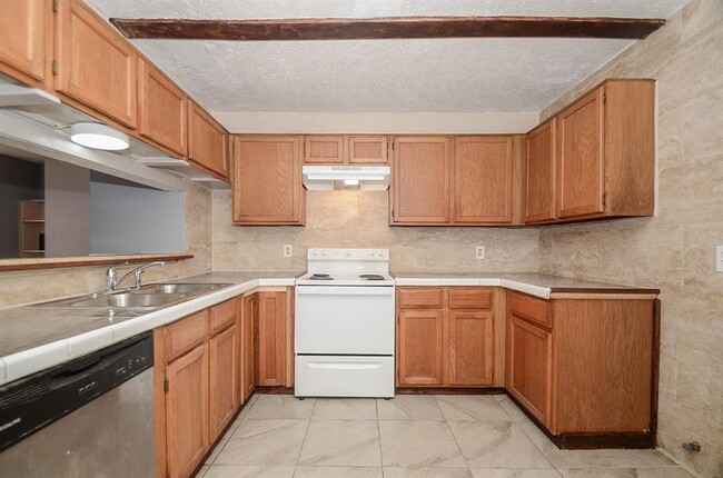 Building Photo - 9414 Clipperwood Pl
