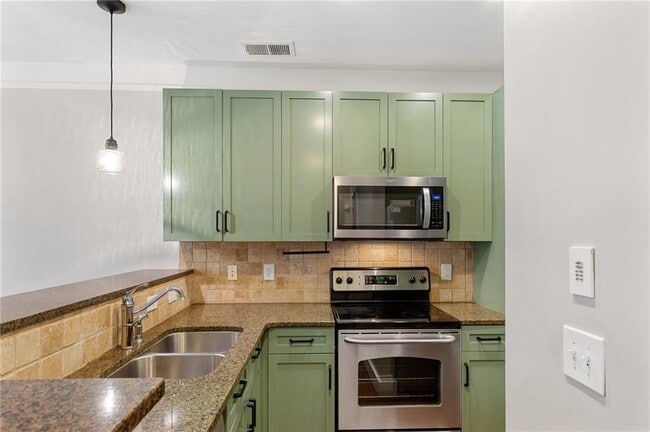 Building Photo - 221 Semel Cir NW