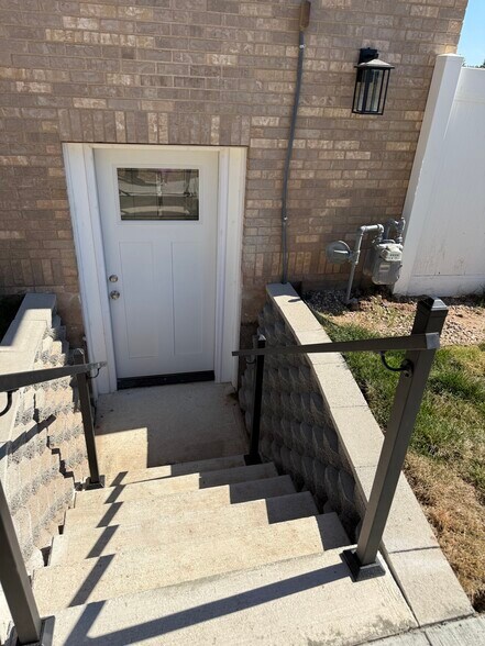 Primary Photo - 1342 Hillsboro Dr