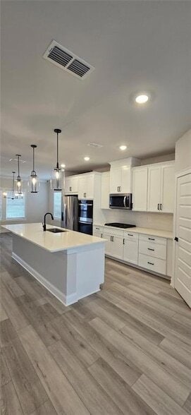 Building Photo - 400 Elise Wy