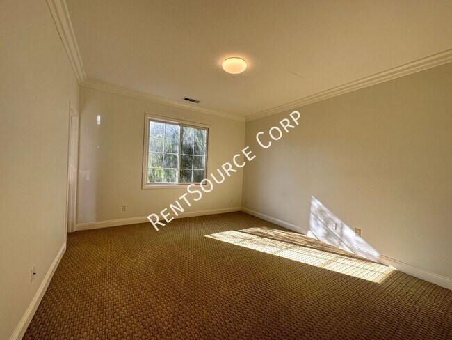 Building Photo - 26991 Timberline Terrace