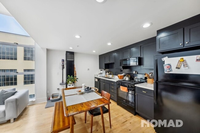 Building Photo - 701 Minna St