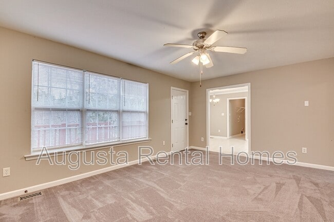 Building Photo - 4866 Orchard Hill Dr