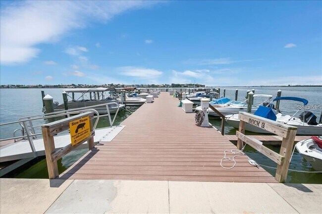 Building Photo - 5220 Brittany Dr S