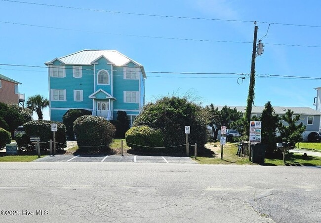 Building Photo - 109 Yaupon Dr