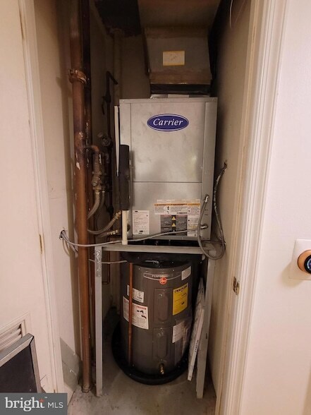 Building Photo - 616 E Street NW Unit 1007