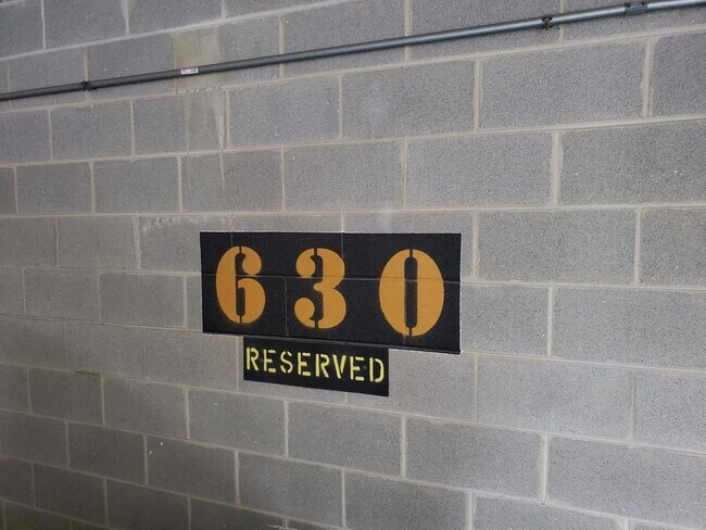 Building Photo - 2 E Erie St