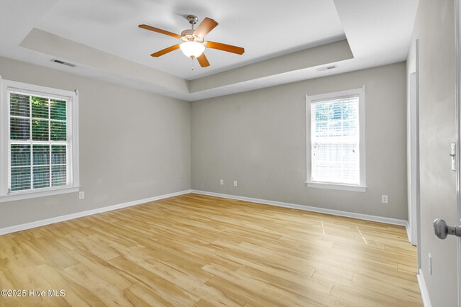 Building Photo - 124 Crooked Run Dr
