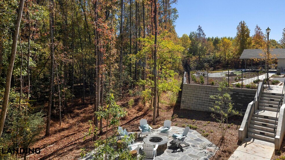 Building Photo - 1000 Forestview Dr