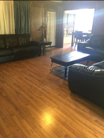 Building Photo - 103 Conley Pl