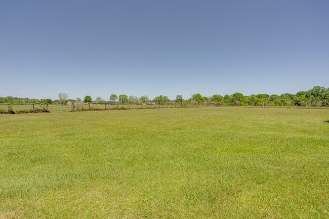 Building Photo - 12525 Indian Springs Rd