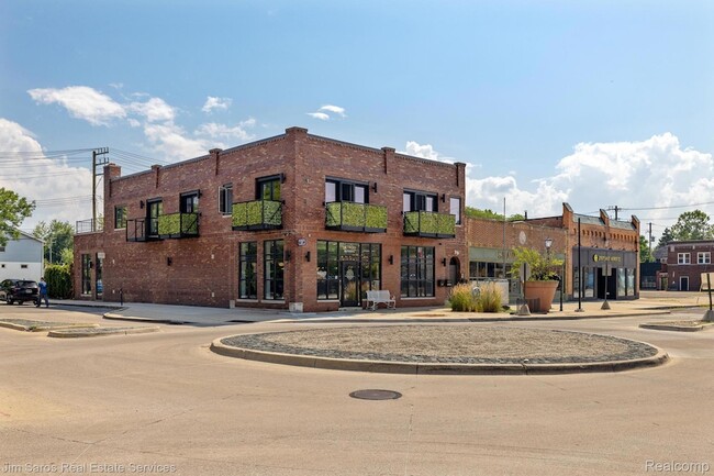 Building Photo - 1300 Maryland St