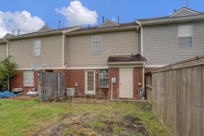 Building Photo - 7349 Perrin Cove