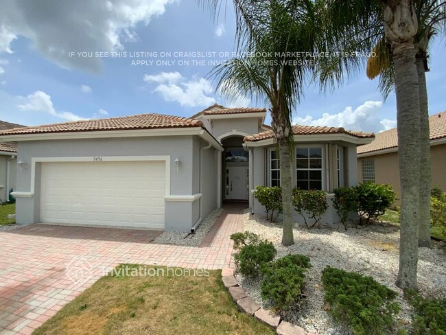 Building Photo - 9496 Lago Dr