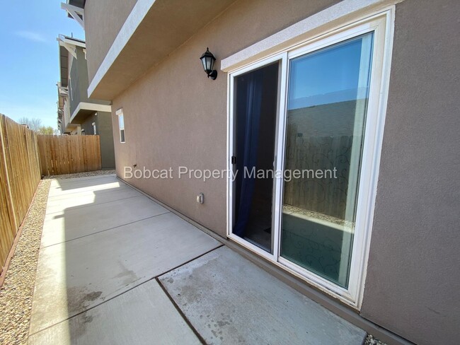 Building Photo - Nicely Furnished Townhome in Indian Hills
