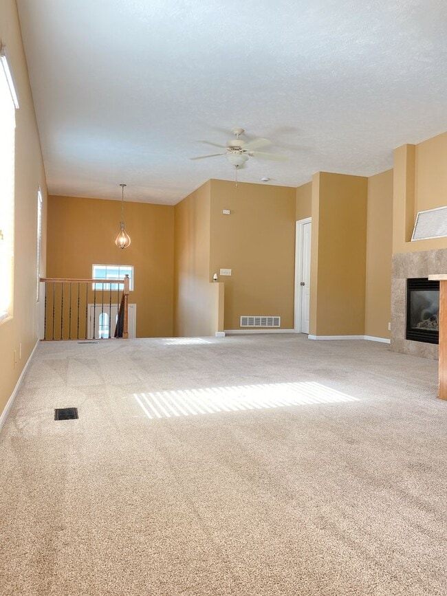 Building Photo - Beautiful 3 bed, 2 bath house at $2095 *PR...