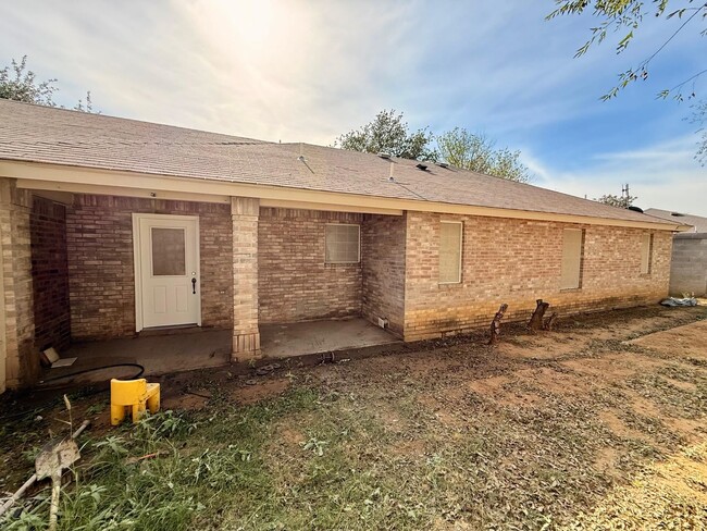 Building Photo - 12613 River Bend Cir