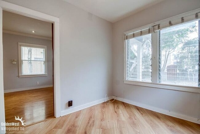 Building Photo - Beautiful Single-story 3Bdm 1Ba Home in North Park!
