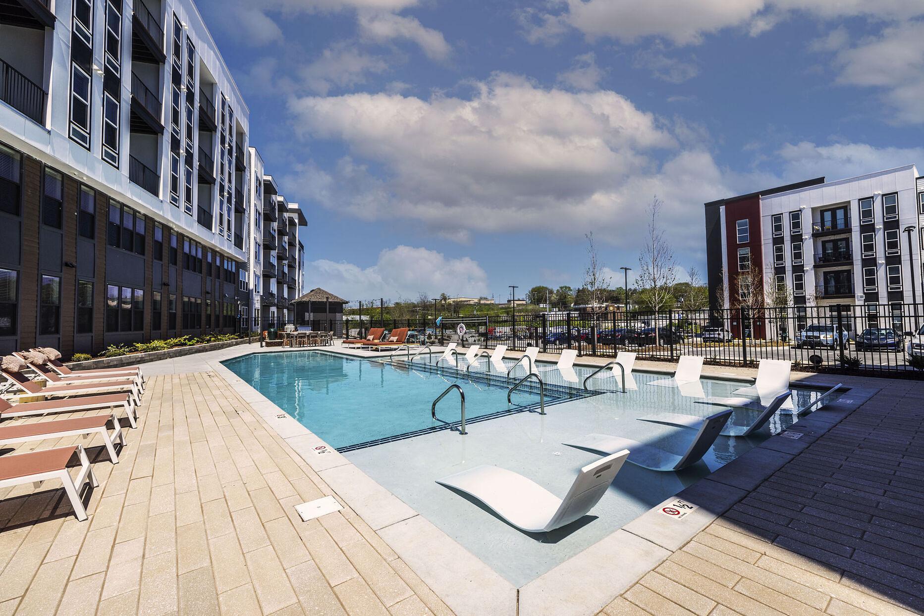 Building Photo - 2165 Nolensville Pk