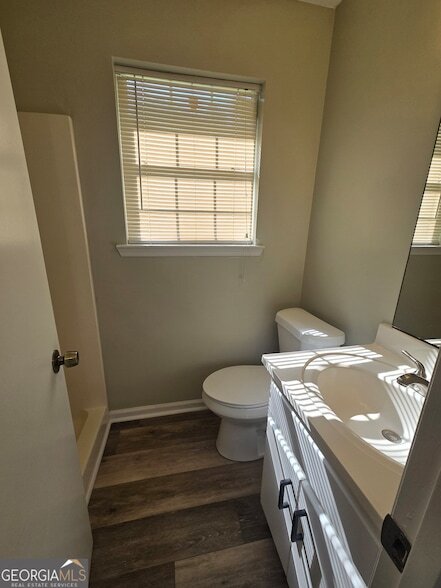 Building Photo - 938 Iron Gate Blvd