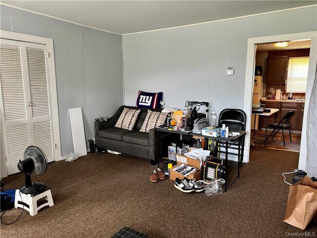 Building Photo - 19 Bloomingburg Rd