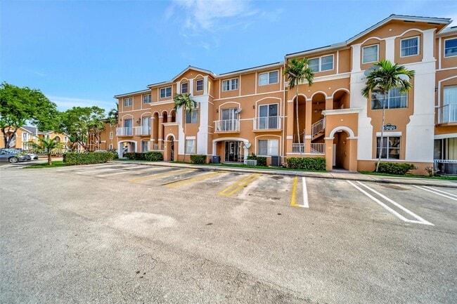 Building Photo - 17620 NW 73rd Ave