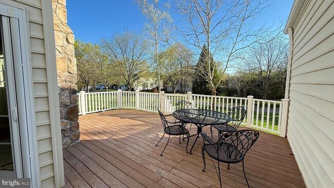 Building Photo - 19913 Naples Lakes Terrace