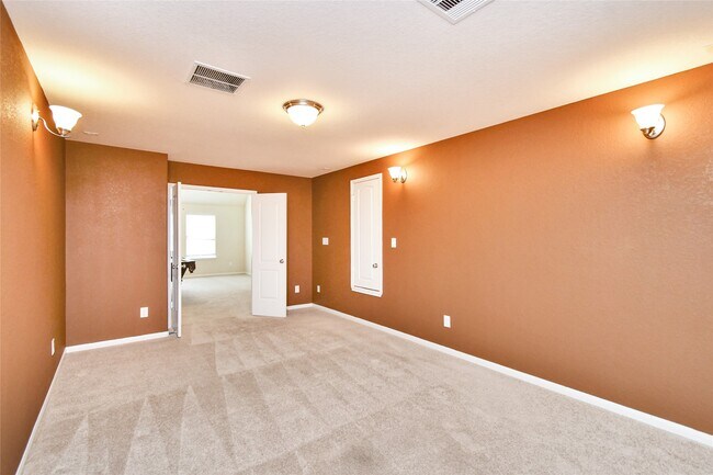 Building Photo - 9155 Monarch Field Ln