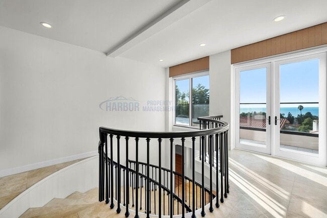 Building Photo - Palos Verdes Estates luxury home is now av...