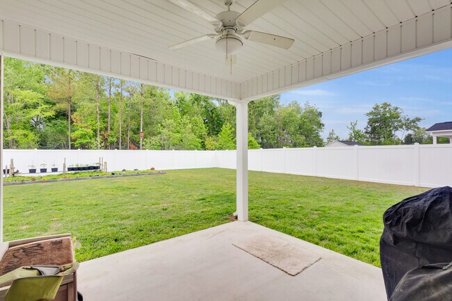 Building Photo - 630 Indigo Johnston Dr