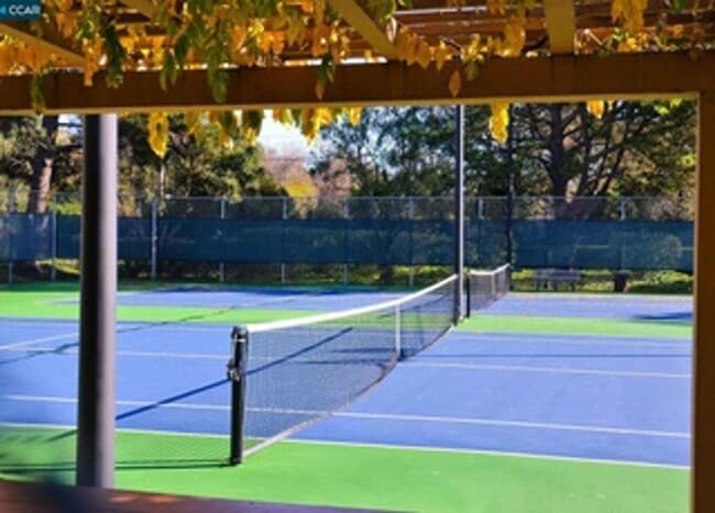 Building Photo - Two Bed and Two Bath Condo in The Keys in Walnut Creek-Close to Downtown!