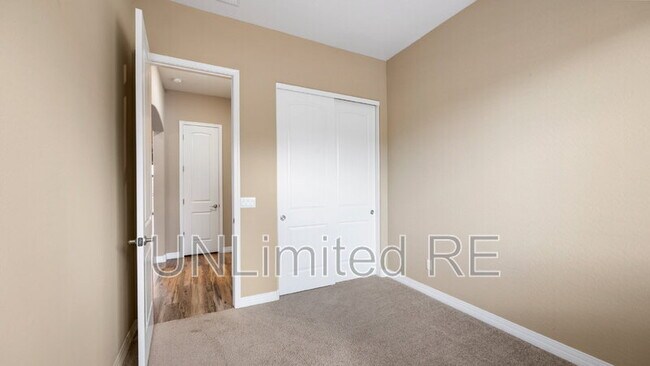 Building Photo - 5641 N Teaberry Ln