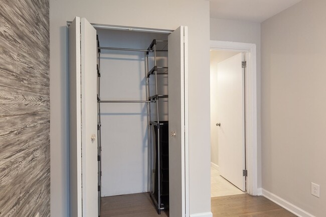 Building Photo - Renovated 3/2 w/ Fenced In Backyard and Courtyard!