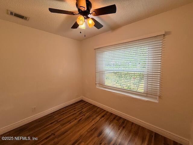 Building Photo - 2855 Ernest St