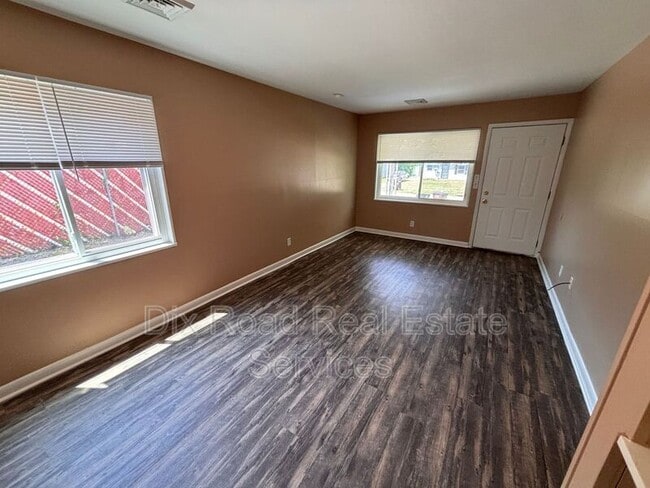 Building Photo - 3626 Marlin Ave
