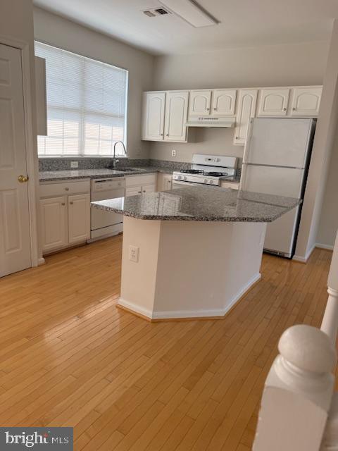 Building Photo - 21752 Ascot Ct