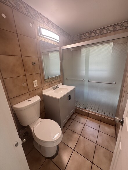 Building Photo - 5914 N Haverhill Rd