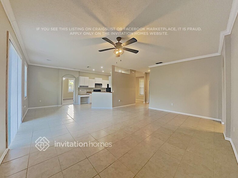 Building Photo - 2733 Deerbrook Dr