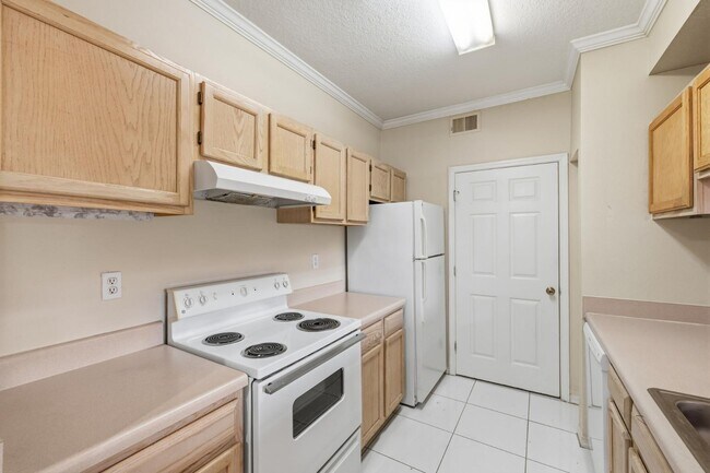 Building Photo - 5612 Pinnacle Heights Cir