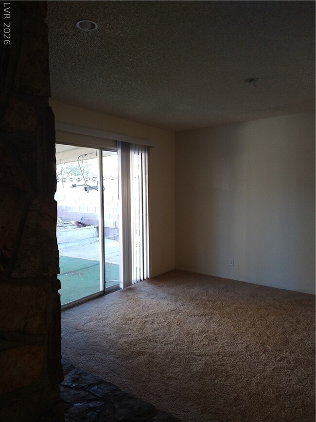 Building Photo - 212 Bradshaw Way