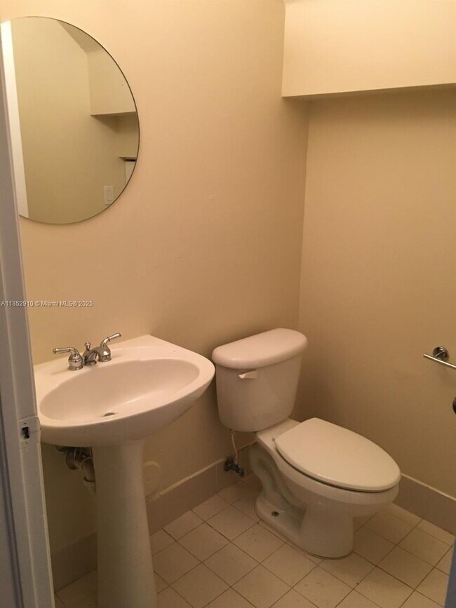 Building Photo - 3361 Merrick Ln