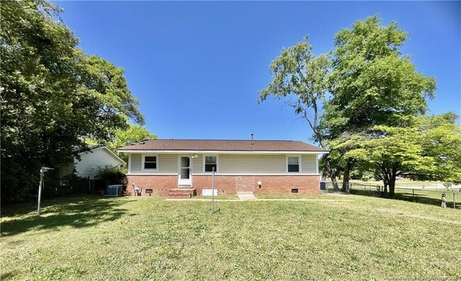 Building Photo - 6005 Blairmore Pl