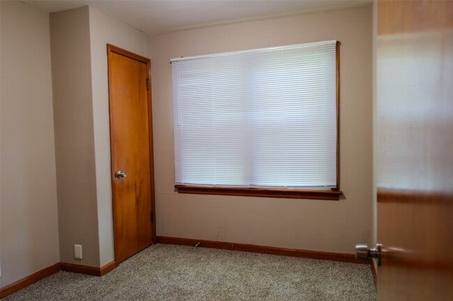Building Photo - 1116 Bliss Dr