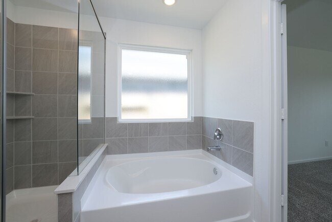 Building Photo - 40618 Balsam Run Ln