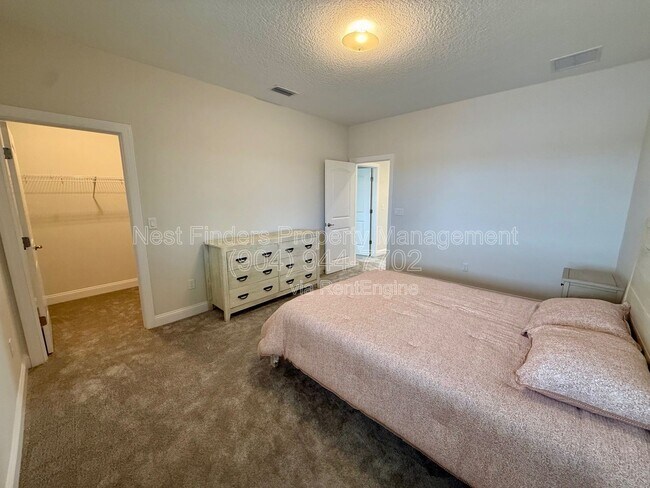 Building Photo - 194 Snowbell Ct