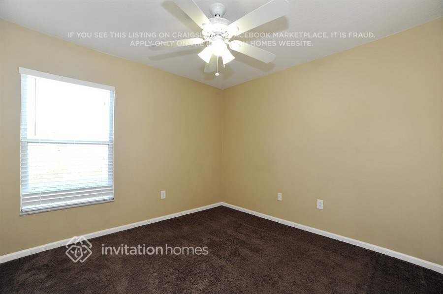 Building Photo - 25401 Lexington Oaks Blvd