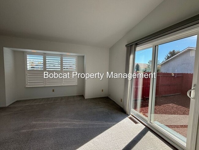 Building Photo - 628 Long Valley Rd