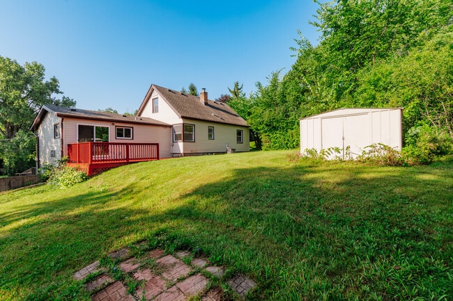 Building Photo - S76W19414 Prospect Dr