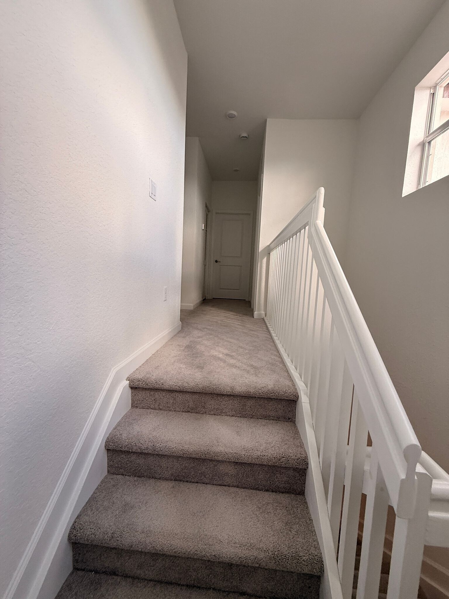 Building Photo - 2954 SE 23rd Ave