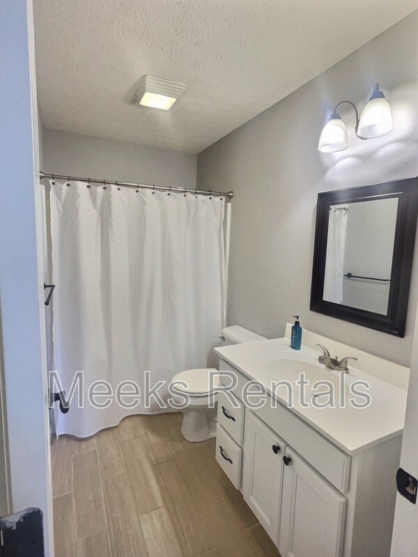 Building Photo - 25 Marie Dr